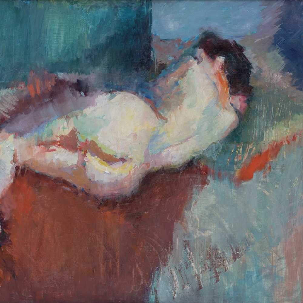 En kvinne ligger på siden med ryggen mot oss. Hun ligger diagonalt i bildet og har føttene nede i venstre hjørne og hodet oppe i høyre hjørne. Maleri